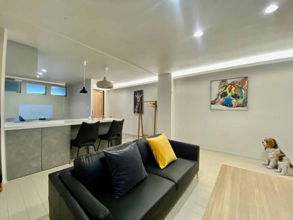 Villa Monica Нагоя Екстериор снимка