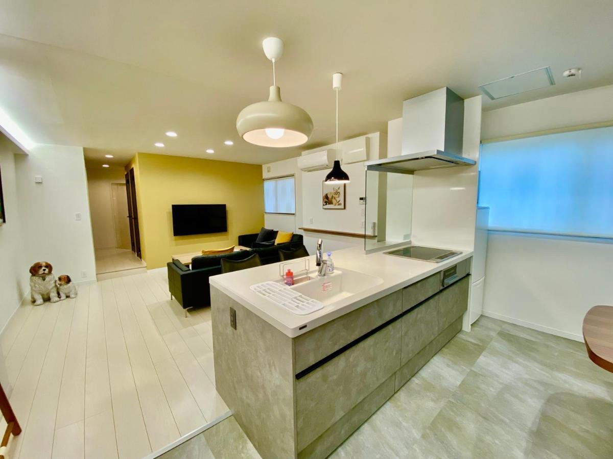 Villa Monica Нагоя Екстериор снимка